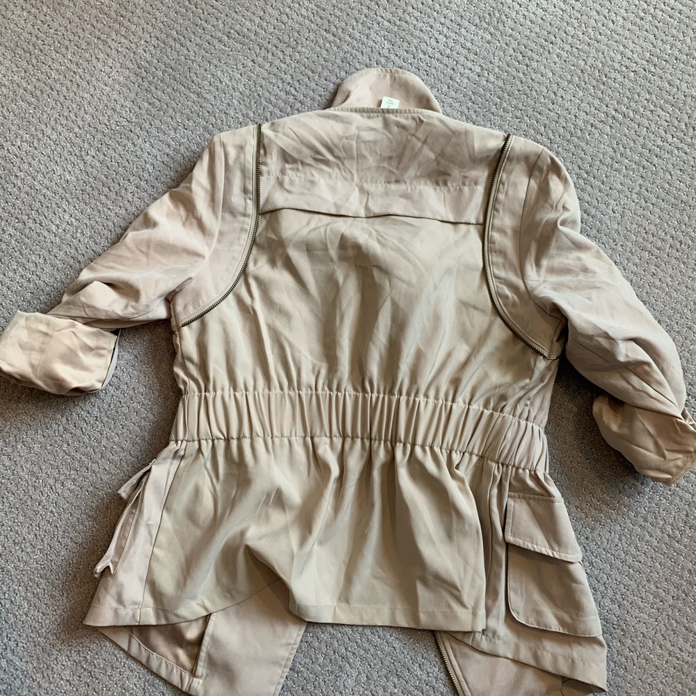 Jacket - Picture 5 of 5